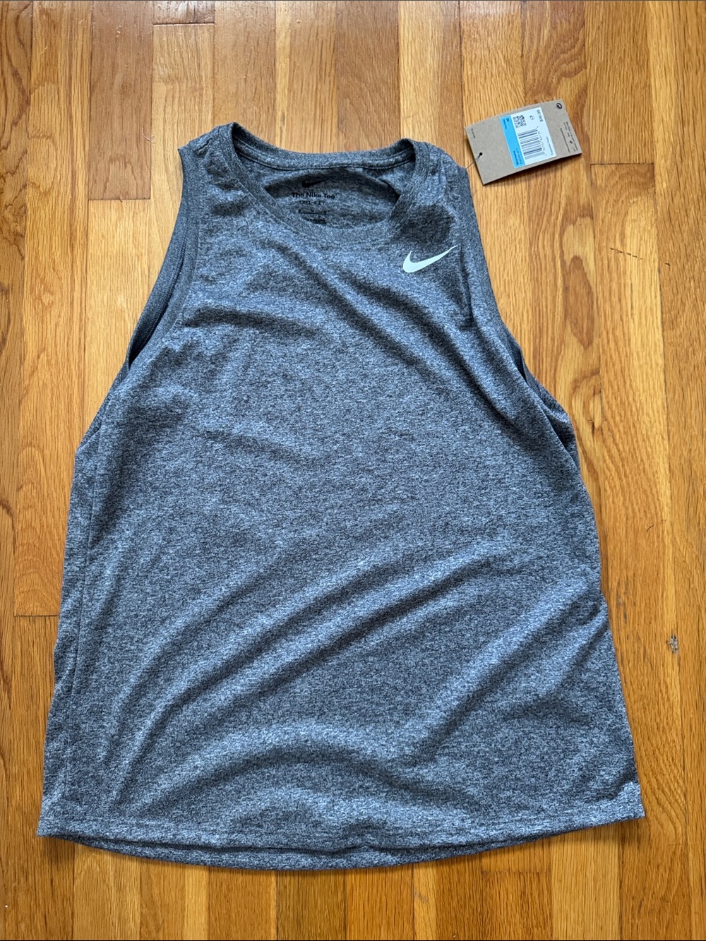 👟NWT - Nike Heather Gray Sleeveless Dri-FIT Training Tank👟
